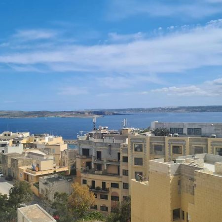 Ir-Rixa Holiday Penthouse Għajnsielem Buitenkant foto