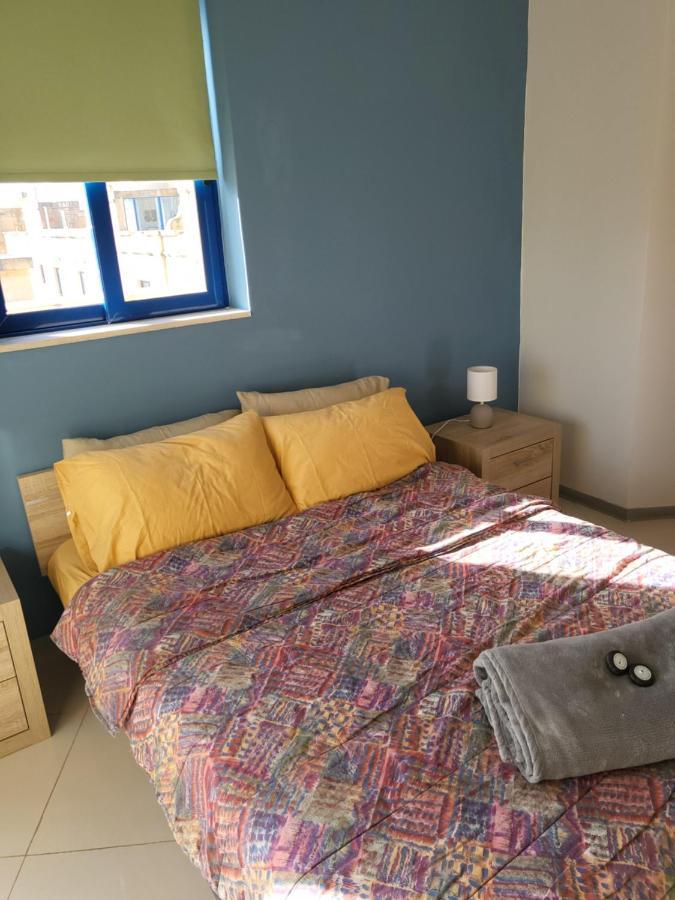 Ir-Rixa Holiday Penthouse Għajnsielem Buitenkant foto